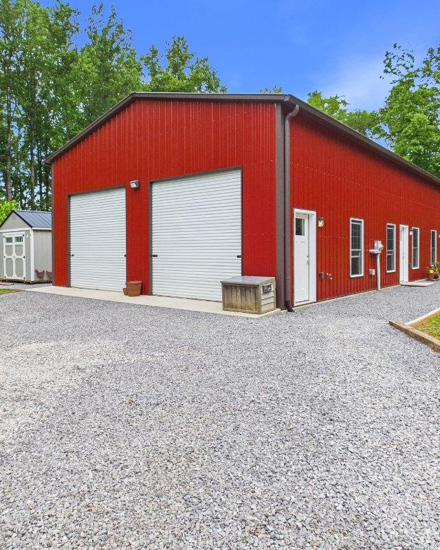 METAL GARAGE / TINY HOME